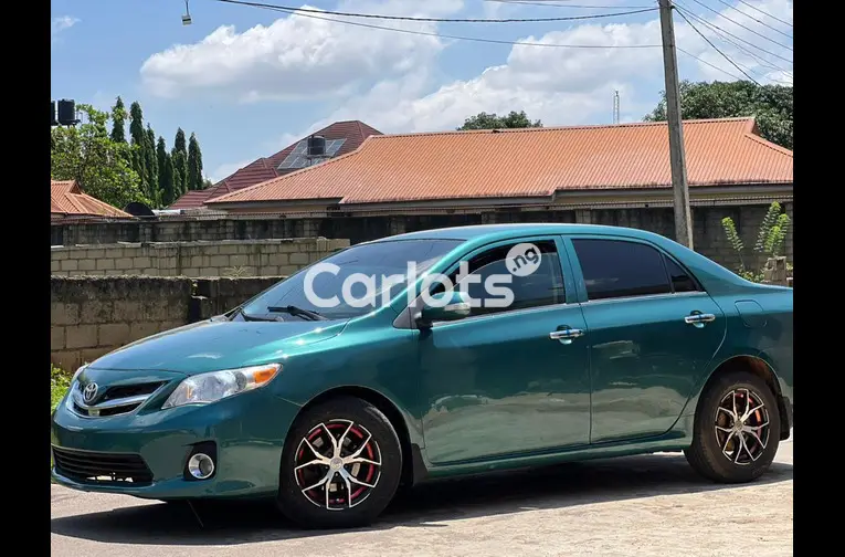 TOYOTA COROLLA 2009 MODEL
